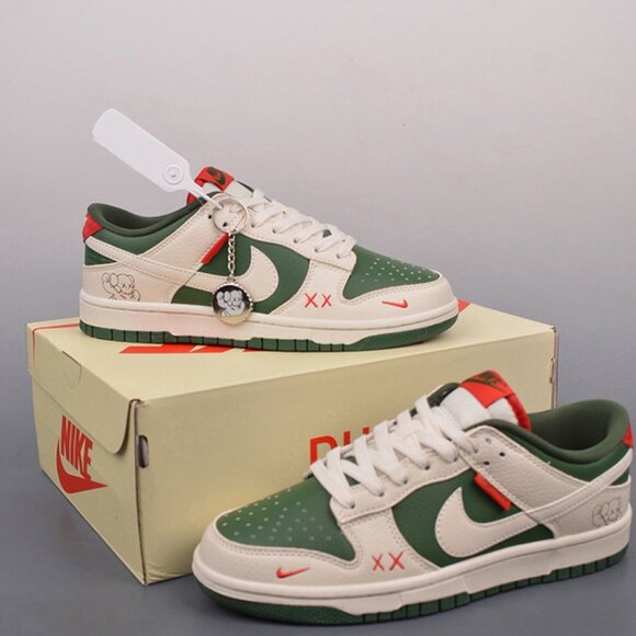 Nike SB Dunk Low Violent Bear Green - Picture 1 of 9